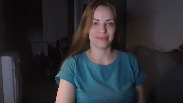 AnnaDiamond1 online show from June 10, 2026, 9:38 pm