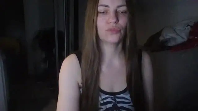 AnnaDiamond1 online show from April 23, 2026, 10:33 pm