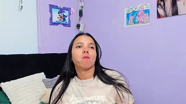 Snapshot of sara_mendez2 chatting on October 20, 2025, 12:02 am sara mendez2 online show from October 20, 2025, 12:02 am