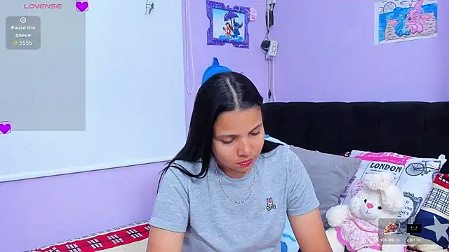 Snapshot of sara_mendez2 chatting on October 14, 2025, 12:11 am sara mendez2 online show from October 14, 2025, 12:11 am