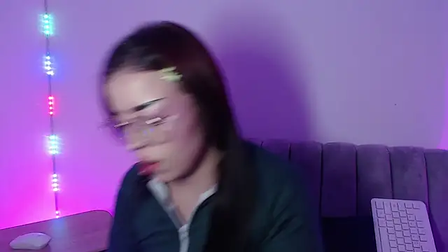 Marian Ran online show from December 3, 2025, 2:23 am