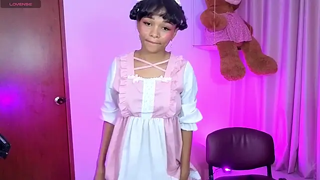 Snapshot of KaattySweet_ chatting on August 6, 2026, 7:42 pm KaattySweet online show from August 6, 2026, 7:42 pm