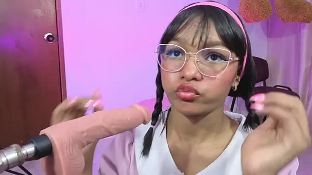 Snapshot of KaattySweet_ chatting on April 24, 2026, 7:38 pm KaattySweet online show from April 24, 2026, 7:38 pm