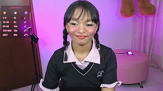 Snapshot of KaattySweet_ chatting on April 7, 2026, 7:37 pm KaattySweet online show from April 7, 2026, 7:37 pm