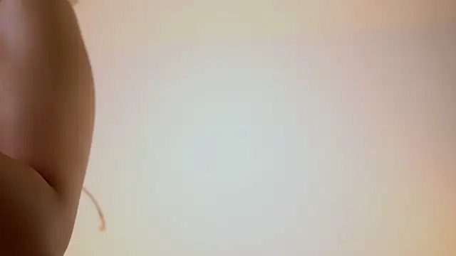 Snapshot of AdelineKing chatting on July 8, 2026, 1:41 am AdelineKing online show from July 8, 2026, 1:41 am