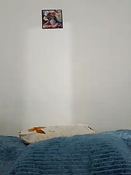 DLa3Ni online show from October 31, 2025, 2:46 pm