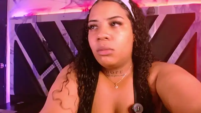 Snapshot of MelannyTylor chatting on October 29, 2025, 12:20 am MelannyTylor online show from October 29, 2025, 12:20 am