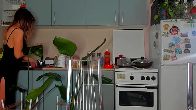 Snapshot of foxy_blond chatting on November 11, 2025, 1:22 am foxy blond online show from November 11, 2025, 1:22 am