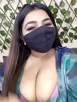 Snapshot of Bold-Cat chatting on November 7, 2025, 5:17 pm Bold-Cat online show from November 7, 2025, 5:17 pm