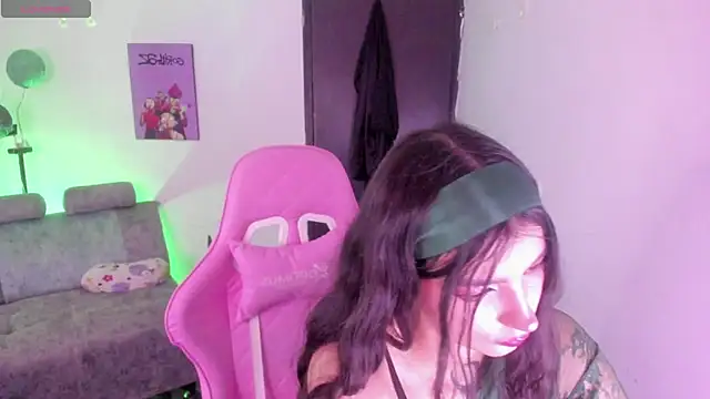 cami mila9 online show from November 29, 2025, 10:32 pm