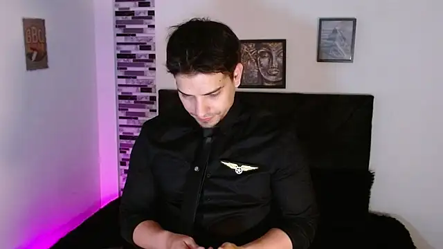 Snapshot of Ian_Daviz chatting on May 15, 2026, 8:29 pm Ian Daviz online show from May 15, 2026, 8:29 pm