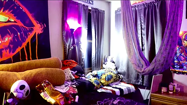 Snapshot of KRYZTALYNXXX chatting on February 20, 2025, 4:50 am KRYZTALYNXXX online show from February 20, 2025, 4:50 am