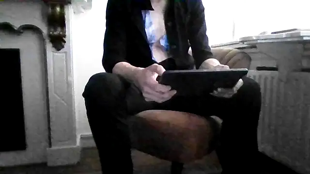 Snapshot of sjorgiogeorge chatting on April 3, 2026, 3:18 pm sjorgiogeorge online show from April 3, 2026, 3:18 pm