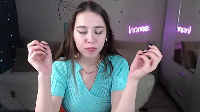 SummerLeena online show from January 12, 2025, 12:39 am