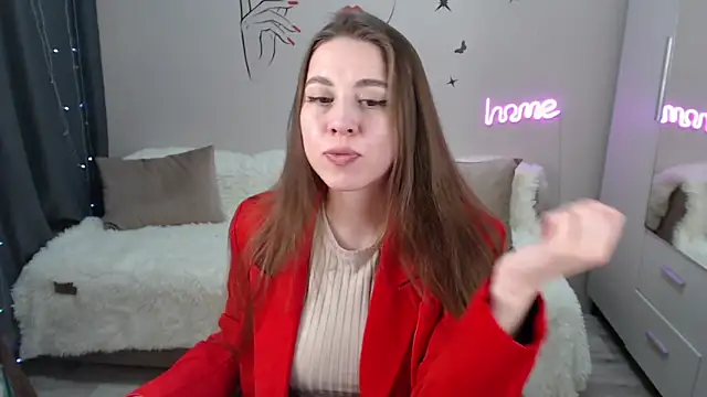 SummerLeena online show from January 5, 2025, 3:02 pm