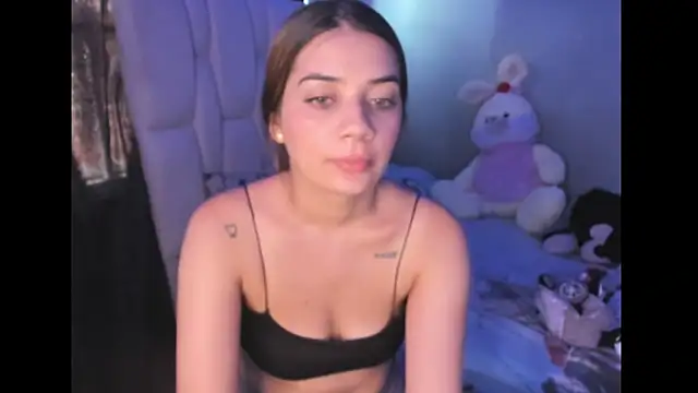 KittyKlum online show from February 28, 2025, 8:28 pm