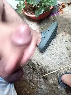 manuelmen211 online show from January 7, 2026, 9:31 pm