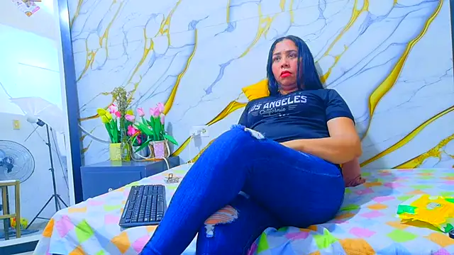 NINFA69 online show from May 12, 2026, 11:00 pm