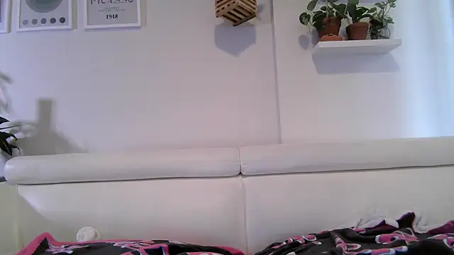 Snapshot of badblondebunny chatting on October 8, 2025, 8:53 pm badblondebunny online show from October 8, 2025, 8:53 pm