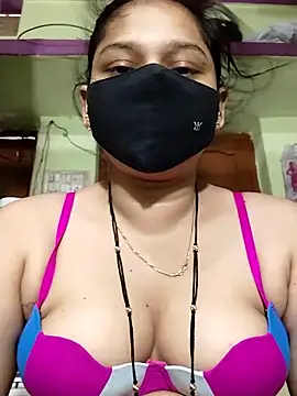 Snapshot of Kashish_18 chatting on June 10, 2026, 9:54 am Kashish 18 online show from June 10, 2026, 9:54 am
