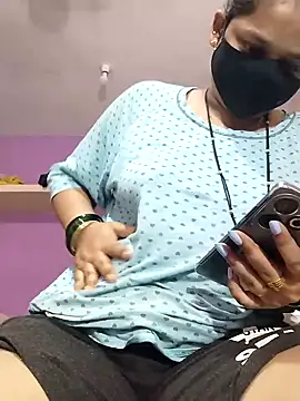 Snapshot of Kashish_18 chatting on June 27, 2026, 8:09 am Kashish 18 online show from June 27, 2026, 8:09 am