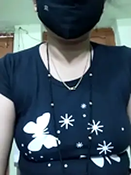 Snapshot of Kashish_18 chatting on May 8, 2026, 7:56 am Kashish 18 online show from May 8, 2026, 7:56 am