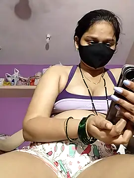 Snapshot of Kashish_18 chatting on July 15, 2026, 7:21 pm Kashish 18 online show from July 15, 2026, 7:21 pm