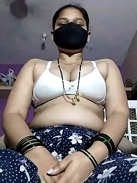 Snapshot of Kashish_18 chatting on July 17, 2026, 6:49 pm Kashish 18 online show from July 17, 2026, 6:49 pm