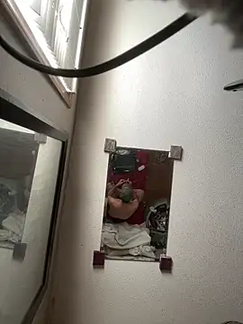 SmokingSloth online show from December 14, 2025, 5:51 pm