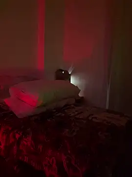 PutaNieves1983 online show from October 7, 2025, 8:54 pm