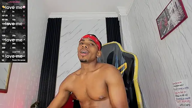Snapshot of Jack_Muscles69_ chatting on March 11, 2025, 6:30 am Jack Muscles69 online show from March 11, 2025, 6:30 am
