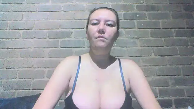 EksJouneMwah online show from April 29, 2026, 7:34 am