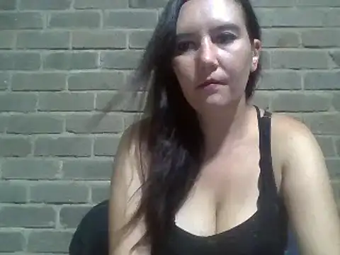 Snapshot of EksJouneMwah chatting on January 7, 2025, 12:52 pm EksJouneMwah online show from January 7, 2025, 12:52 pm