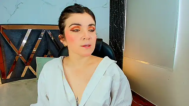 Amara vega online show from October 28, 2025, 12:26 pm