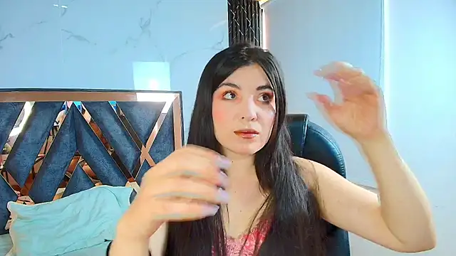 Amara vega online show from October 9, 2025, 11:55 am