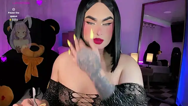 Snapshot of alexia_mattel chatting on November 8, 2025, 9:18 pm alexia mattel online show from November 8, 2025, 9:18 pm