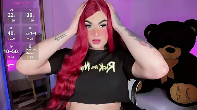 Snapshot of alexia_mattel chatting on December 14, 2025, 8:03 pm alexia mattel online show from December 14, 2025, 8:03 pm