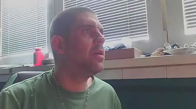 YouWantMe666 online show from February 20, 2025, 11:53 am