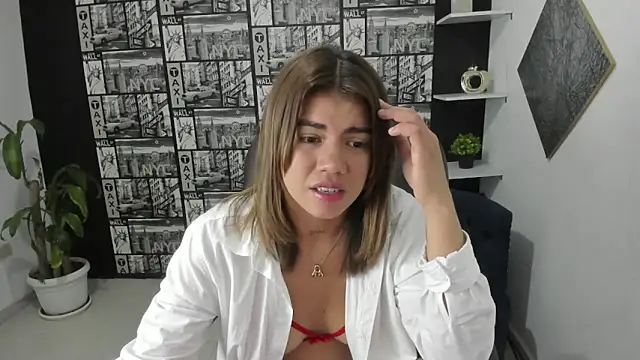 Snapshot of Gissel_Angel chatting on March 18, 2025, 7:12 pm Gissel Angel online show from March 18, 2025, 7:12 pm