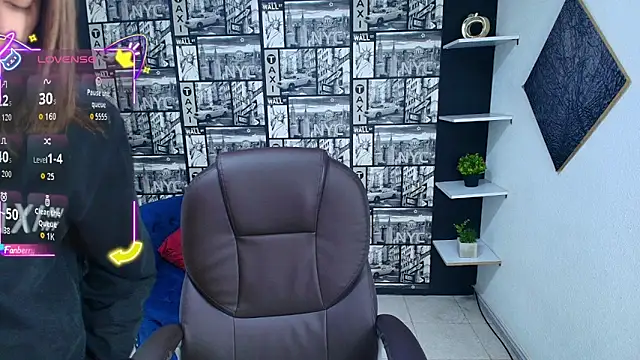 Snapshot of Gissel_Angel chatting on September 18, 2025, 8:12 pm Gissel Angel online show from September 18, 2025, 8:12 pm