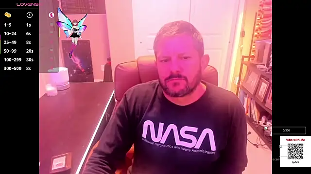 Snapshot of boytoyfrindles chatting on October 30, 2025, 3:27 am boytoyfrindles online show from October 30, 2025, 3:27 am