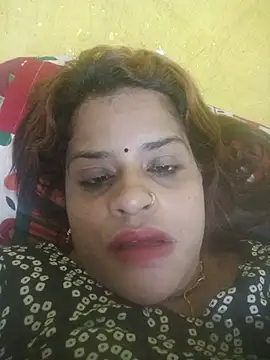 Snapshot of Sexyranibhabhi chatting on August 1, 2026, 4:05 pm Sexyranibhabhi online show from August 1, 2026, 4:05 pm