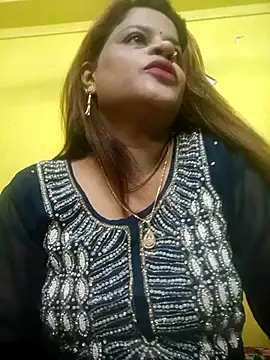 Snapshot of Sexyranibhabhi chatting on August 3, 2026, 1:50 pm Sexyranibhabhi online show from August 3, 2026, 1:50 pm