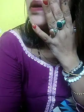 Sexyranibhabhi online show from May 6, 2026, 2:21 pm