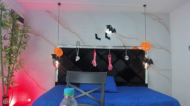 Snapshot of AngelaaCute_ chatting on October 24, 2025, 12:15 pm AngelaaCute online show from October 24, 2025, 12:15 pm