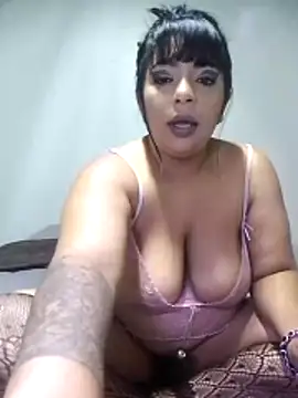Snapshot of indianstormxo_ chatting on June 4, 2026, 3:49 pm indianstormxo online show from June 4, 2026, 3:49 pm