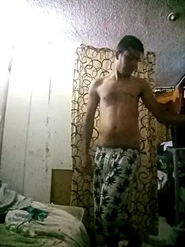 Snapshot of latino_feet chatting on October 8, 2025, 3:52 am latino feet online show from October 8, 2025, 3:52 am