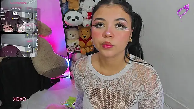 Lizz Tender online show from July 11, 2026, 12:33 am