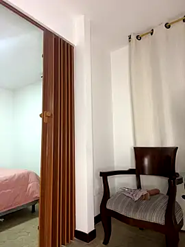 Taniabonet online show from December 21, 2025, 12:02 am