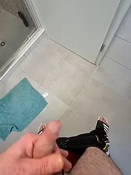 kisbiro77777 online show from March 15, 2026, 6:31 am